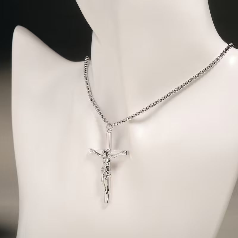 Collier Pendentif Croix Jésus en Argent 925 pour Homme