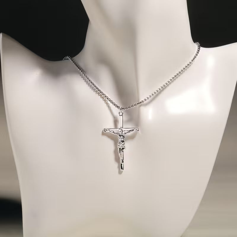 Collier Pendentif Croix Jésus en Argent 925 pour Homme